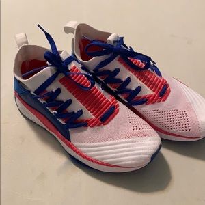 Puma multi colored tennis shoes